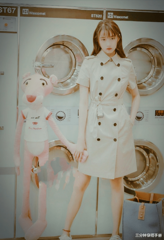 【刘海】有一种“变脸”叫关晓彤换刘海，摆脱显老中分发型，秒变邻家姐姐