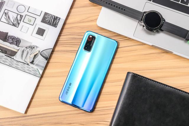 「vivo」国内手机销量回升，“华V”两强格局不变，三月销量霸榜