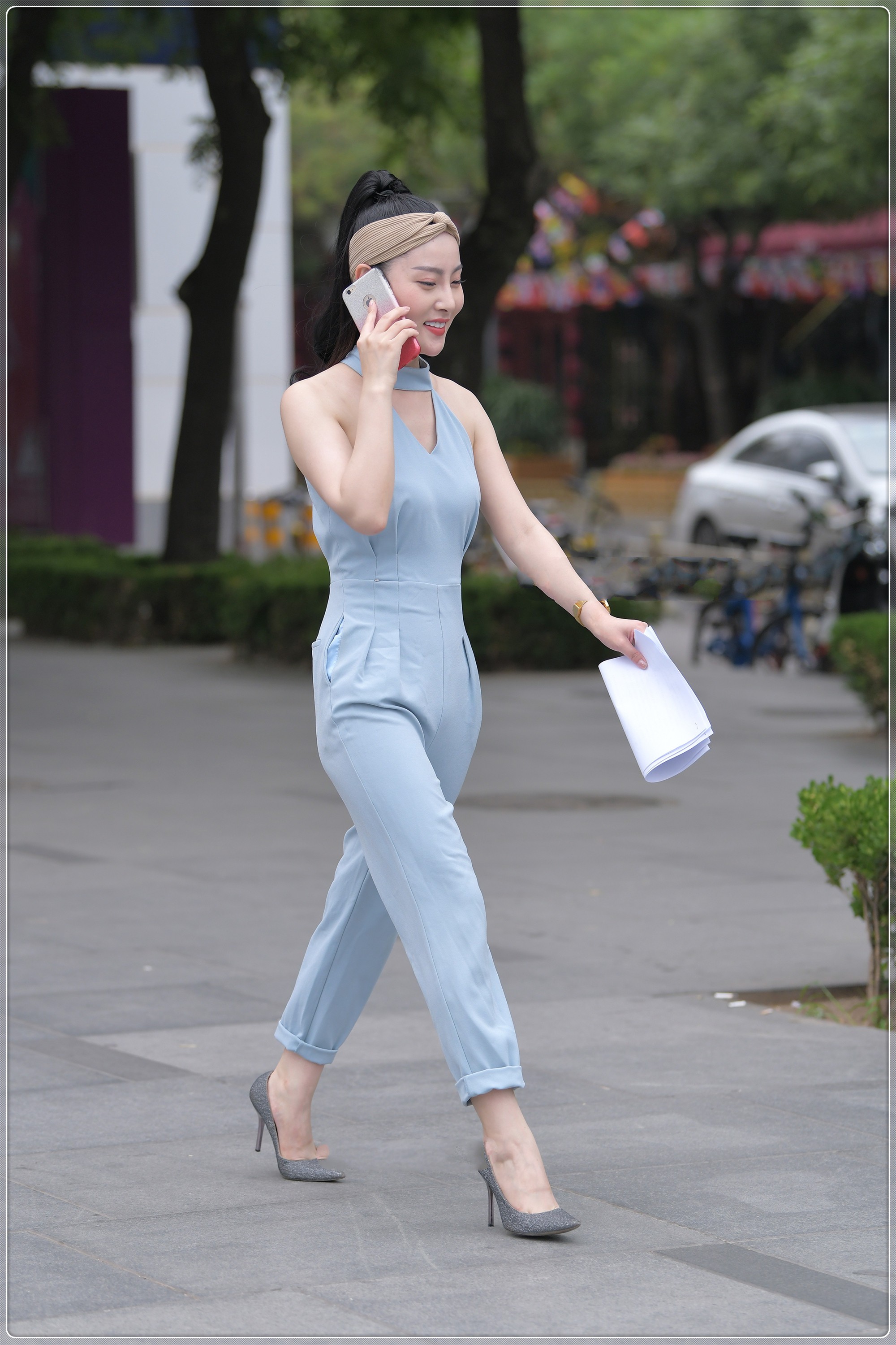 高跟鞋|浅蓝色挂脖时尚套装，精致十足，尽显女神范儿