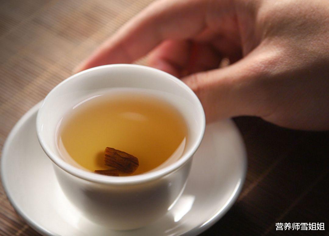 #排毒#肝内毒素多，身体会出现5个异常，坚持“4多3少”，排毒又护肝