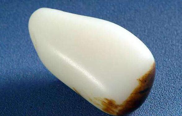 「文玩」地摊和田玉，假文玩中的战斗机，让每年大批玩家中招的吃亏神器