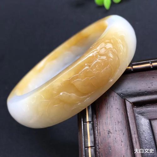 玛瑙|不同玉石的来历和分类鉴定,一文给你讲明白!它不仅是一颗石头