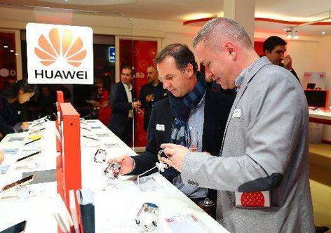 「华为」美国人疑惑：中国那么多科技公司，为何要“誓保”华为？