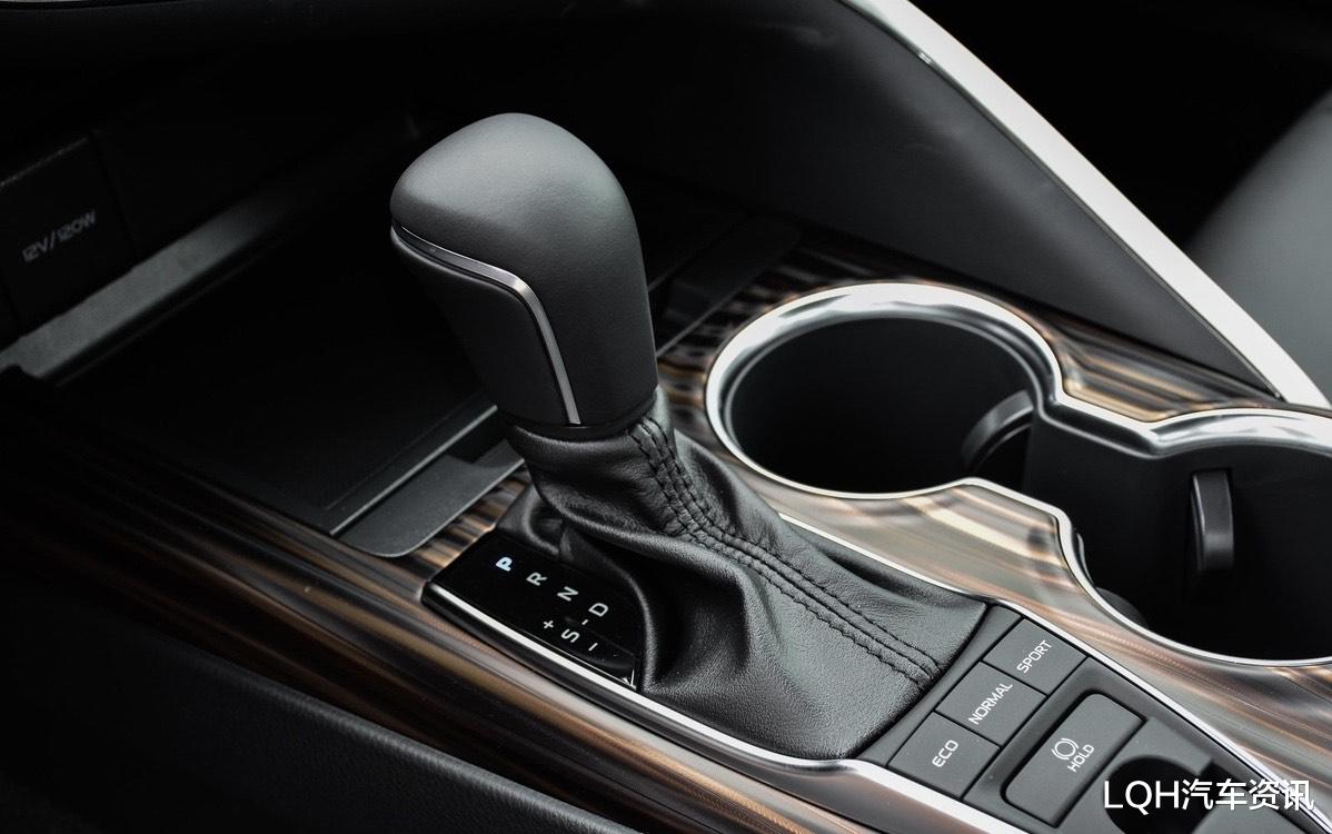 「丰田凯美瑞」它才是丰田真正的“省油王”，油耗4.1L，还是保值率最高的B级车