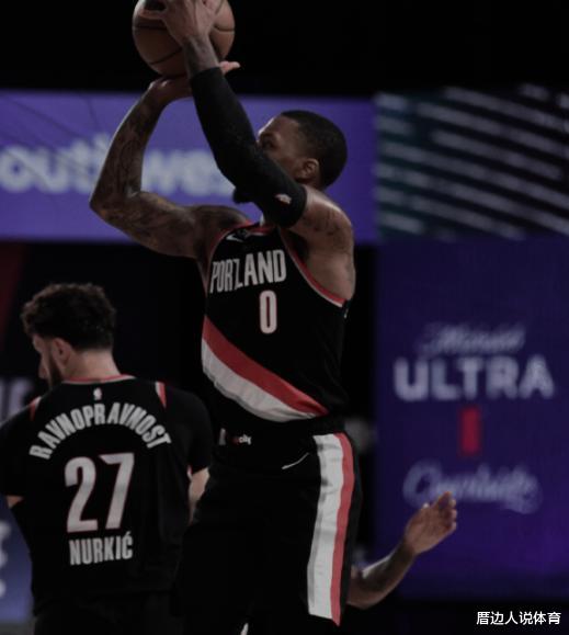 达米恩·利拉德|三分18中11，狂轰45+12！利拉德刷纪录疯狂冲八：高难3加1无解