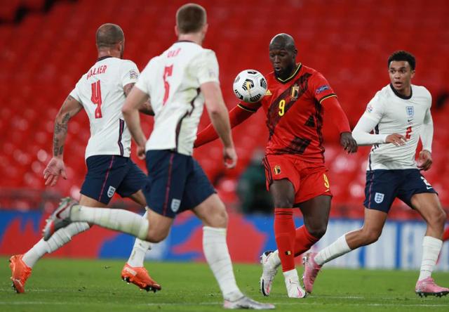 热刺|致敬穆里尼奥，热刺后防天团，欧国联一人送一个，友谊地久天长