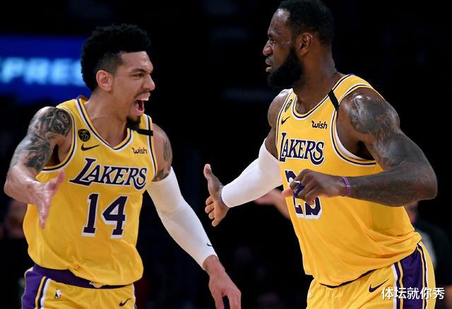 jr|8中1又6中0！湖人被打爆，最大毒瘤被揪出，怪不得沃格尔要启用JR