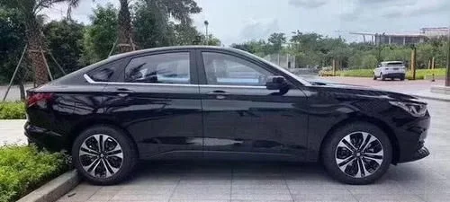 宝骏|这款售价8万多的轿车，比雅阁凯美瑞还要大一圈，动力足够