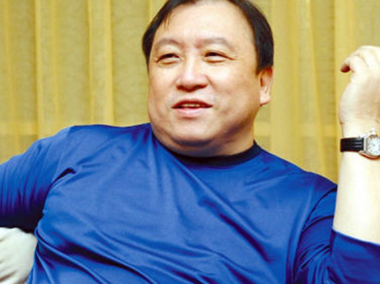 『成龙』为了“讽刺”成龙，他和王晶拍了一部电影，没想到成为经典