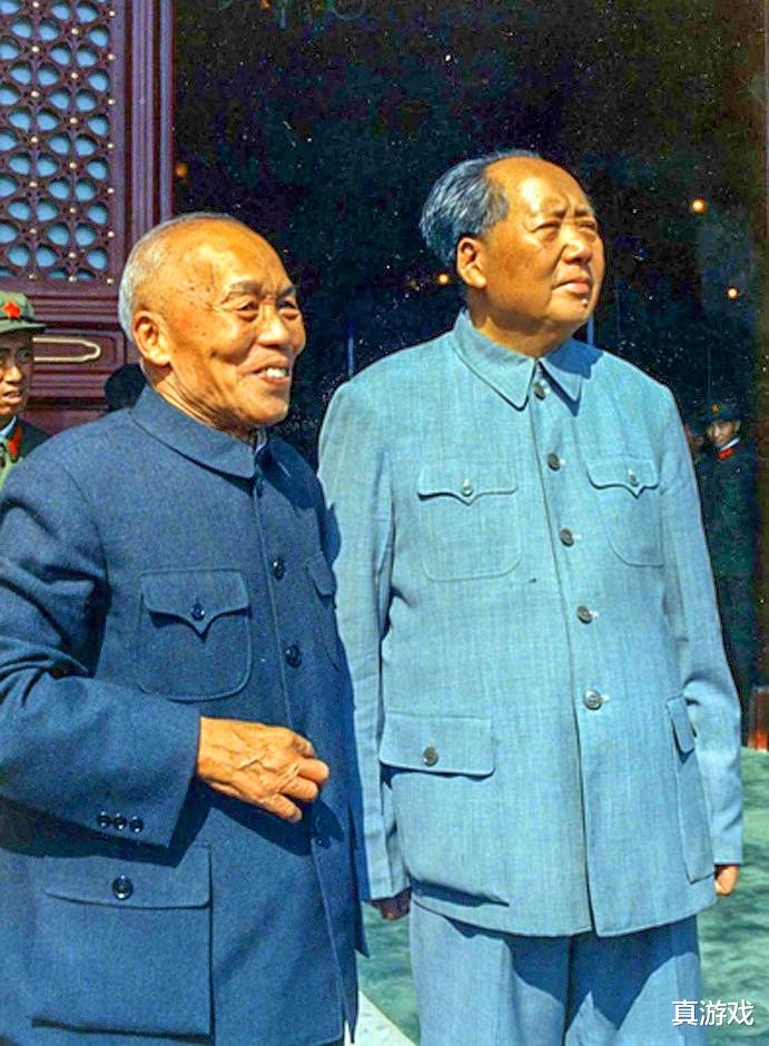 李宗仁|历史上过目难忘瞬间：随毛主席登上天安门城楼的李宗仁，朱德聂荣臻游十三陵