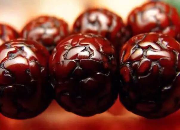 「菩提」树籽类文玩目前现状，普货跌成白菜价，精品变成烫手山芋