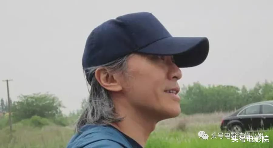 周星驰|周星驰的前女友们：于文凤追讨7千万，朱茵自曝捉奸，洗手间反锁