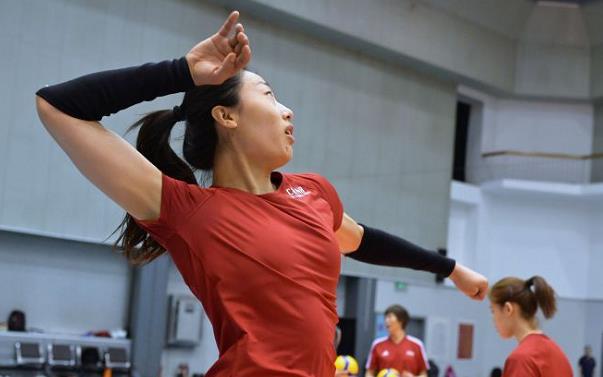 「刘晏含」中国女排新集训恐有人掉队!1人地位尴尬难逆袭,1人技战术存欠缺
