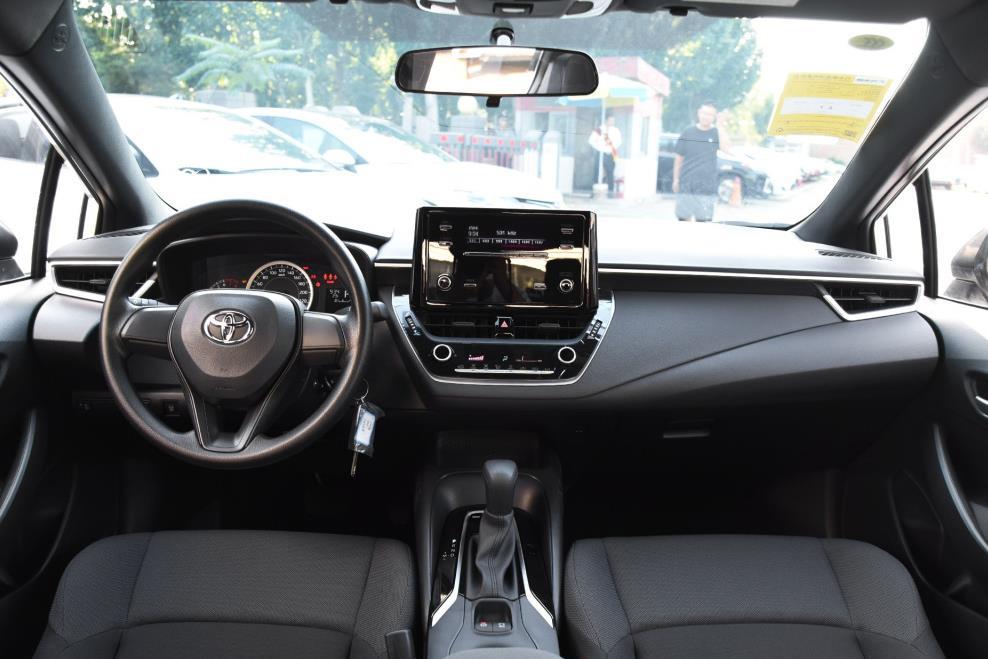 日产轩逸：开过丰田雷凌，再开日产轩逸，谁更好开？车主道出内心感受