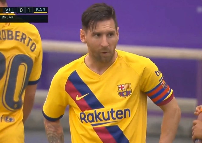 安东尼·格里兹曼|巴萨错失绝佳机会！梅西大空位，格列兹曼却不传，情商太感人了