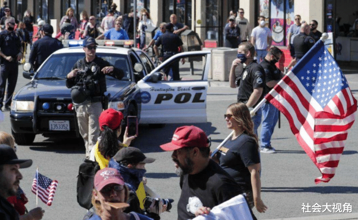 『美国』美国疫情没结束，多地又遭到“杀人蜂”袭击，特朗普的“末日”到了！