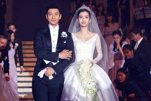 黄晓明|从2亿天价婚礼到无戏可拍,四处求人却无人理,这中间他到底经历了啥?