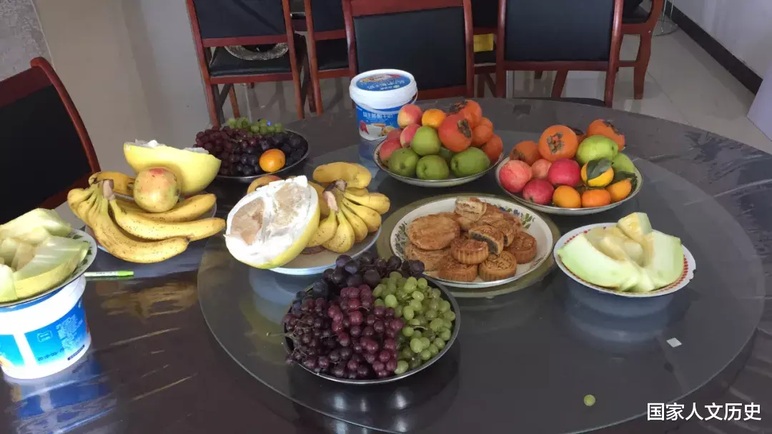 工地|真实的田野考古令人哭笑不得：“远看像逃荒的，近看像要饭的”