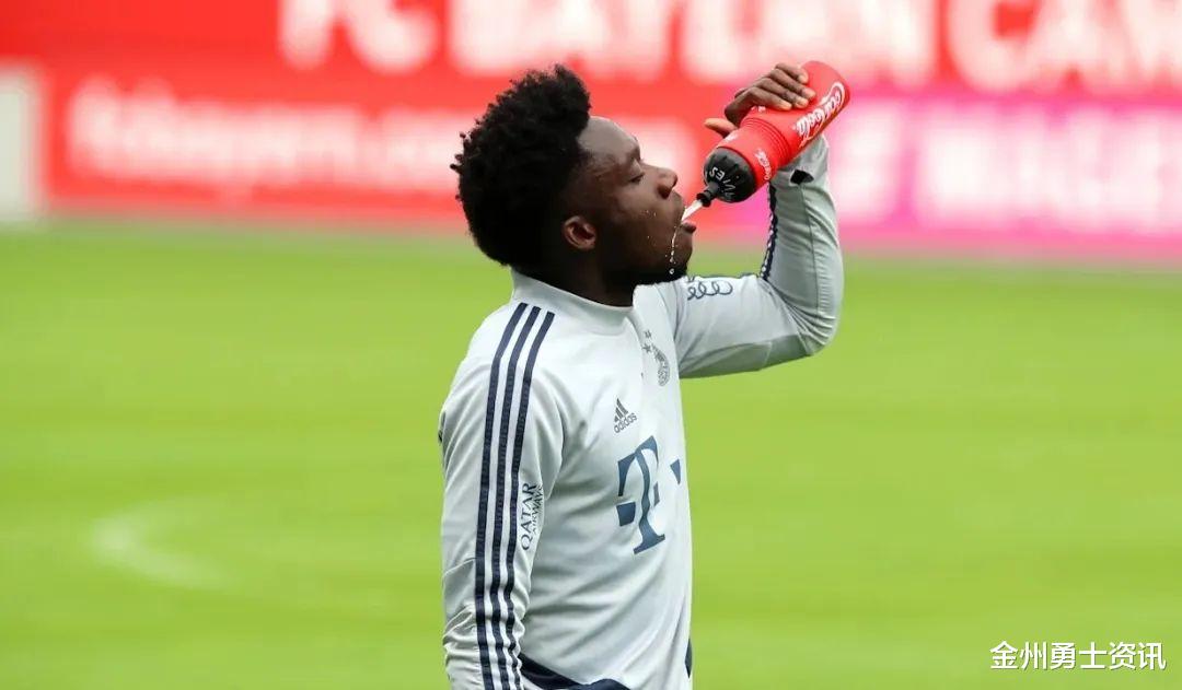 「曼城」遭4000万耻辱报价后，曼城反击南大王，欲挖19岁超新星却阻力重重