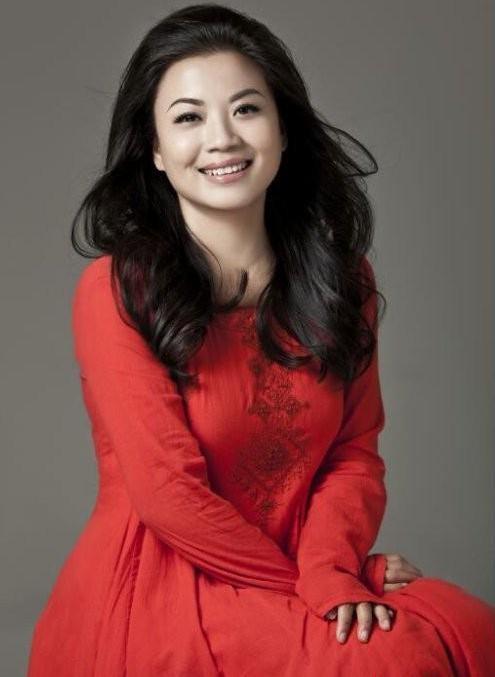 「李谷一」独树一帜的歌唱家,李谷一女儿,19岁荣登春晚,52岁张也无人娶