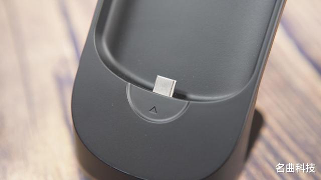 碳纤维|数码配件里的良心之作:PITAKA三件套品质感上手体验无可挑剔