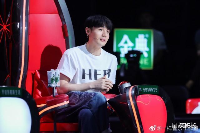 李宇春|谁能想到,最受质疑的李宇春逆袭了,他却因这两点口碑崩塌了