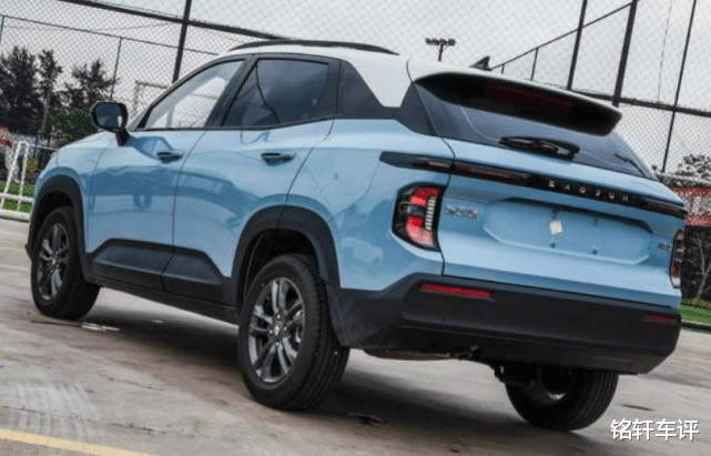 「宝骏」1个月被央视表扬7次，“宝骏RS3”钻石标+7万售价，30天就甩1万台