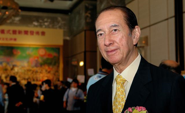 [何鸿燊]何鸿燊娶4个老婆，为什么法律不管他？历史学家：他娶100个都可以
