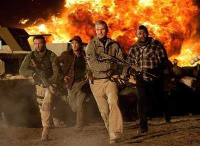 「」熬夜也要看的5部硬核动作电影 ，追定了