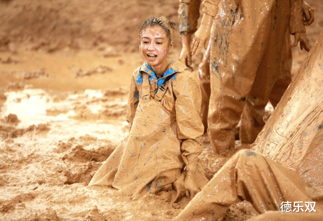 「奔跑吧兄弟」跑男泥潭环节,以前是打泥仗,看到新玩法,蔡徐坤:告辞!