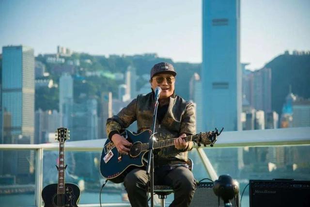 『许冠杰』许冠杰72岁开演唱会获225万人捧场,隐退再复出只是为了这个?