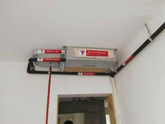 |越来越多家庭不装立式空调了，现在流行装这种，既凉快又省电