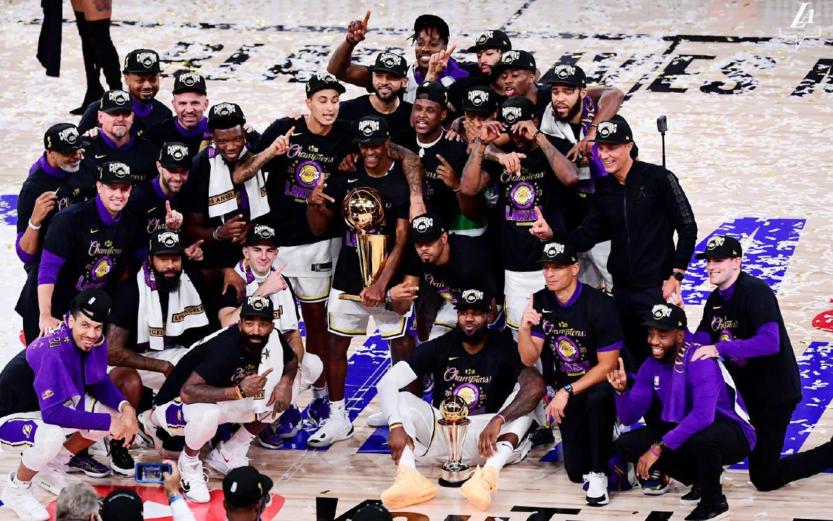 湖人队|不想努力了！湖人夺冠揭开NBA嘴脸，个个都要来抱大腿