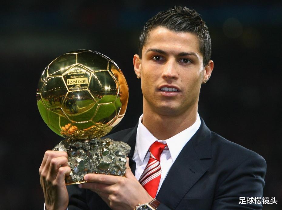 #伊布#金球奖10大热门出炉:C罗第2,梅西下滑到第4,皇马巨星第6