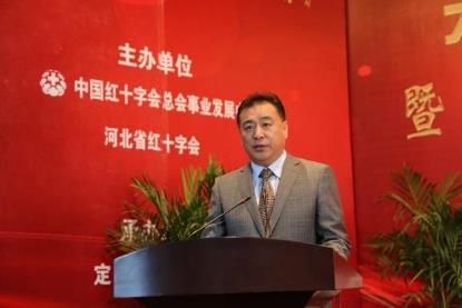 『央视』他是清华校长的儿子， 央视主持30多年零失误， 却还是单身！