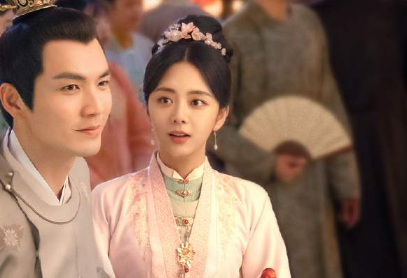 谭松韵|《锦心似玉》杀青!谭松韵被女配艳压,钟汉良三妻四妾人设不讨喜