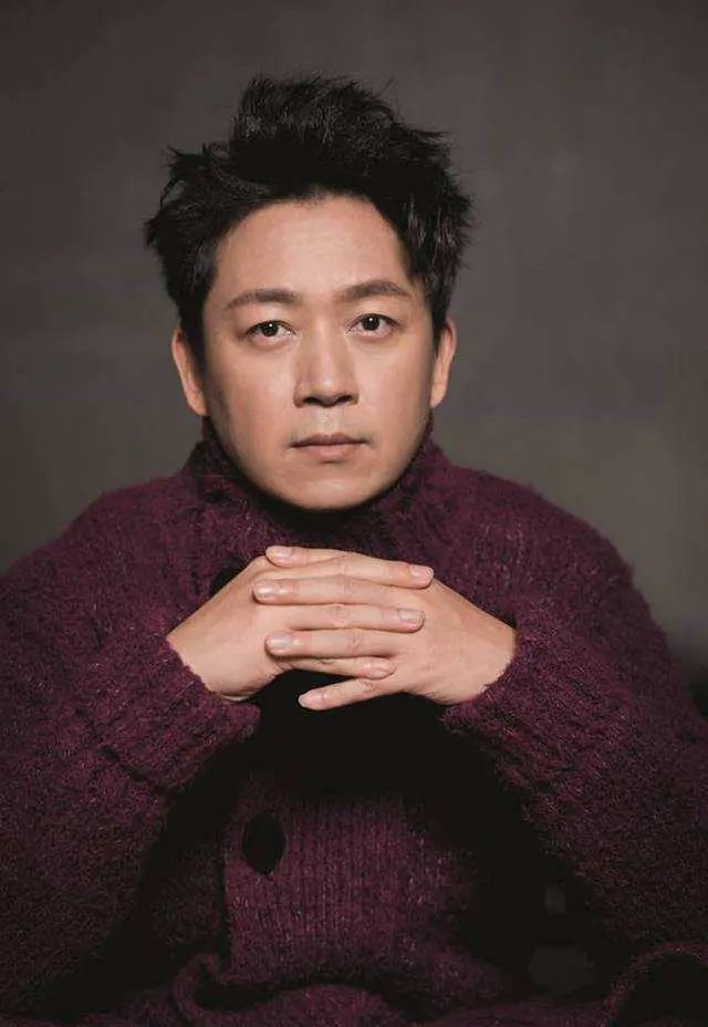 潘粤明|毫不避讳!携女友回酒店,潘粤明什么时候官宣?