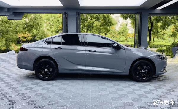 别克君威|从17万跌到13万，成良心B级车，车长4米9标配9AT，不买雅阁就买它