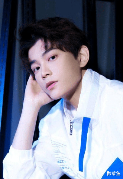 [迪丽热巴]又一个任嘉伦？他先后两部作品成为爆款，人气甚至碾压赶超迪丽热巴？