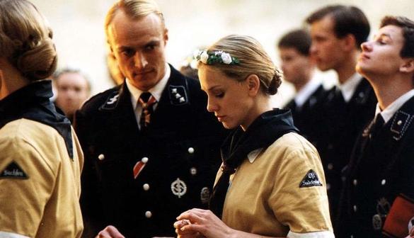 希特勒|希特勒洗脑有多厉害?一次演讲让上万少女丢掉羞耻,同做一事