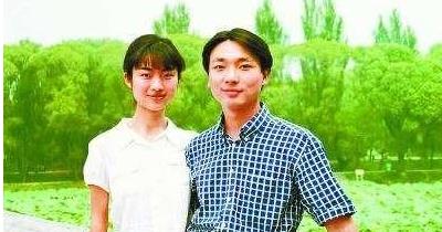 康辉：“消失”62天后康辉终于现身，谈及父母掩面落泪，与妻子丁克成遗憾