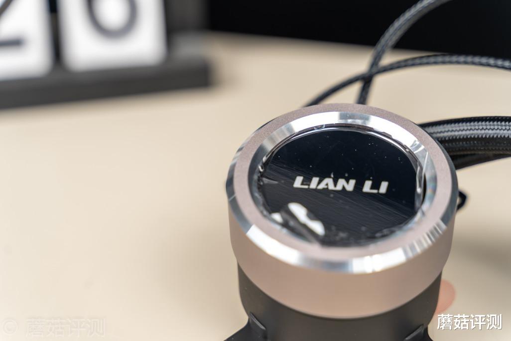 CPU|高颜值，高性能，金属风、LIANLI 极圈240一体式水冷 评测