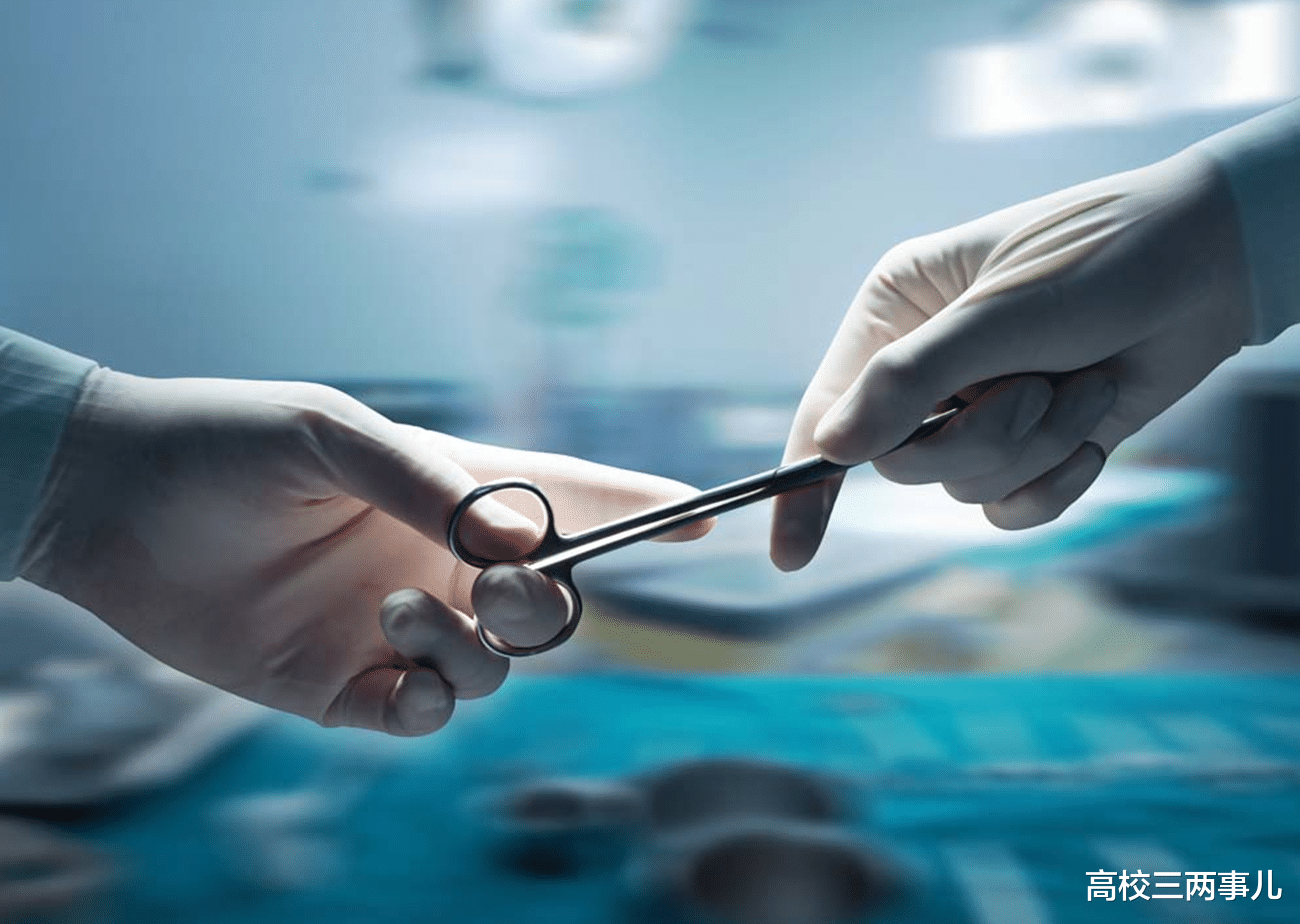 高校|高校中这几个医学类专业，就业前景渺茫，毕业生苦恼