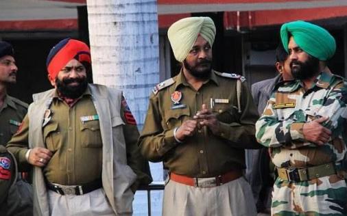 #印度#印军增援部队再收噩耗，大批救护车拉走尸体，莫迪怒斥指挥太糟糕