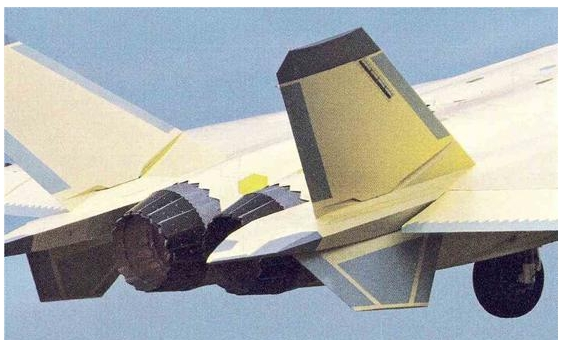 F-22|如果把歼2O的发动机装到F22身上它还能超音速巡航吗？