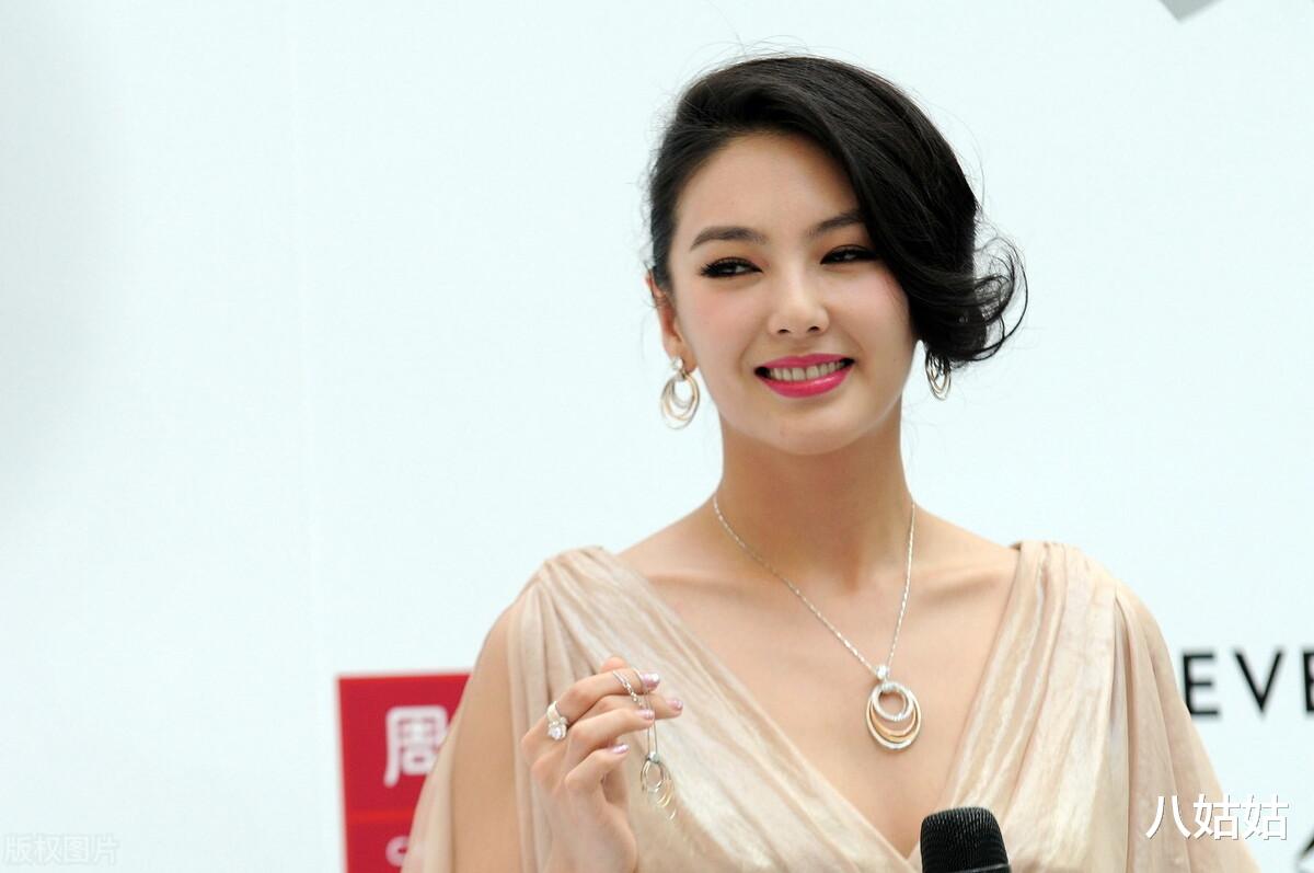 张雨绮|人间真实张雨绮：她打人、离婚、怼记者，可我舍不得黑她