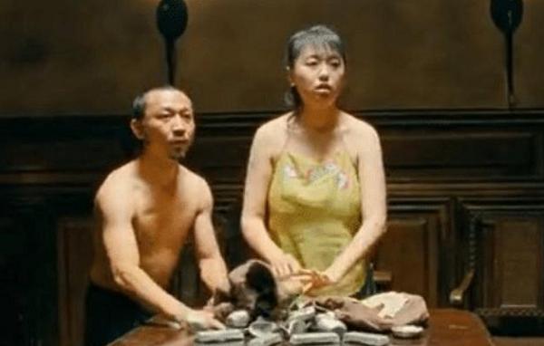 赵铭|10年前的《让子弹飞》,那个为电影献身的肚兜女生赵铭,现状如何