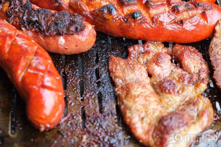 肾衰竭|肾衰竭“刚萌芽”时,身体隐约有几个反常,别硬撑到「尿毒症」