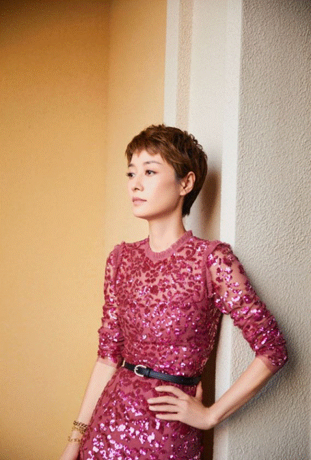 马伊琍|?马伊琍穿“无痕液体裤”出镜，网友：文章当年是鬼迷了心窍吗？