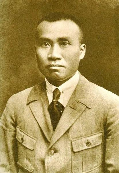 斯诺|别被《亮剑》骗了,红军不是大老粗,而是90年前最有文化的军队